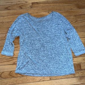 Grey quarter sleeve